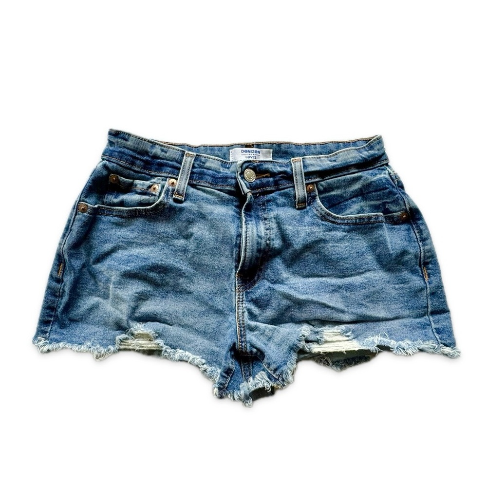 Levi’s Distressed Classic Summer Casual Everyday Women's High-Rise Shorts